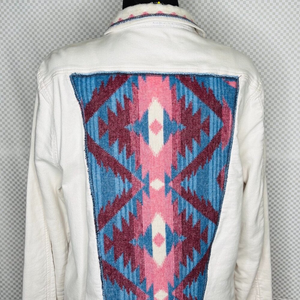 White Western Jean Jacket w/beautiful multi colored pink/blue Aztec wool -L